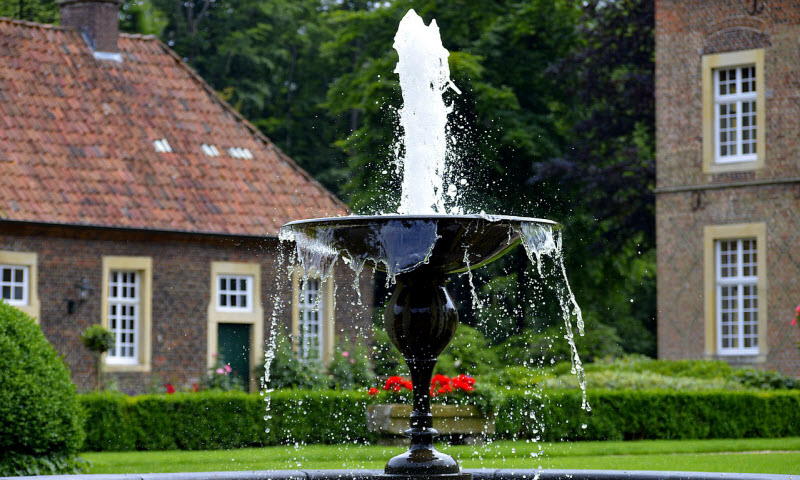 Images/Blog/Oq08poCn-water-fountain.jpg